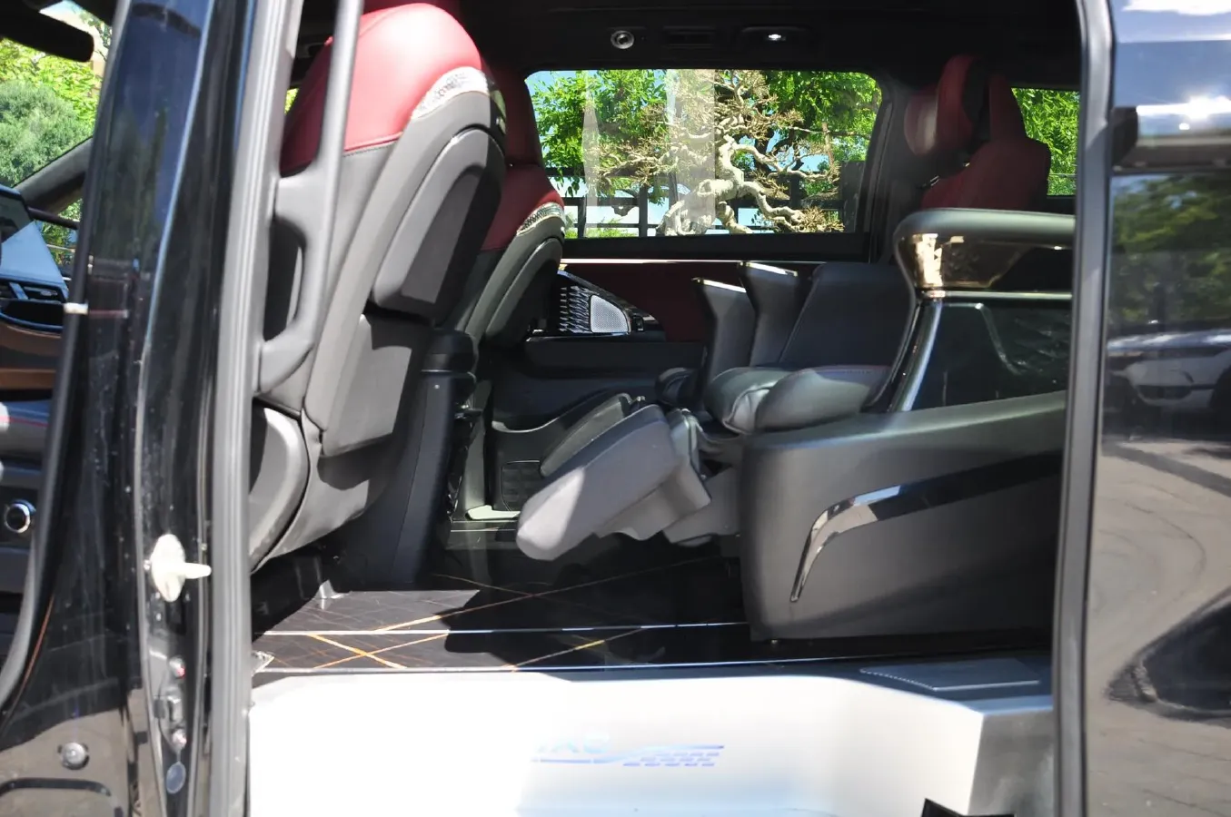 2023 GAC Trumpchi M8 2.0T 190HP L4 E-CVT Hybrid,autocango,china used car exporter,china ev exporter,chinese used car exporter,chinese used ev exporter