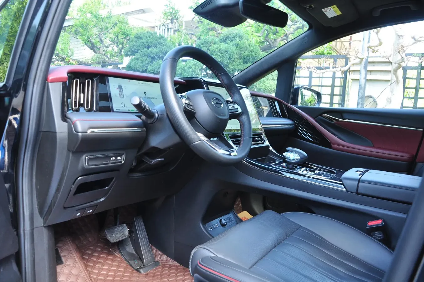 2023 GAC Trumpchi M8 2.0T 190HP L4 E-CVT Hybrid,autocango,china used car exporter,china ev exporter,chinese used car exporter,chinese used ev exporter