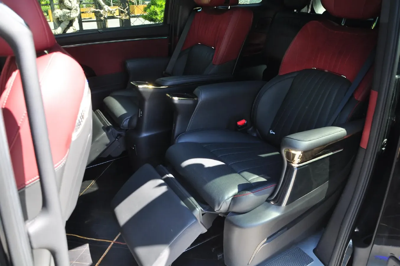 2023 GAC Trumpchi M8 2.0T 190HP L4 E-CVT Hybrid,autocango,china used car exporter,china ev exporter,chinese used car exporter,chinese used ev exporter