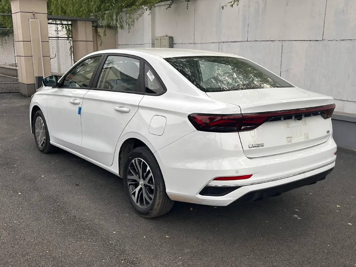 2026 Geely Emgrand 1.5L 120HP L4 CVT,autocango,china used car exporter,china ev exporter,chinese used car exporter,chinese used ev exporter