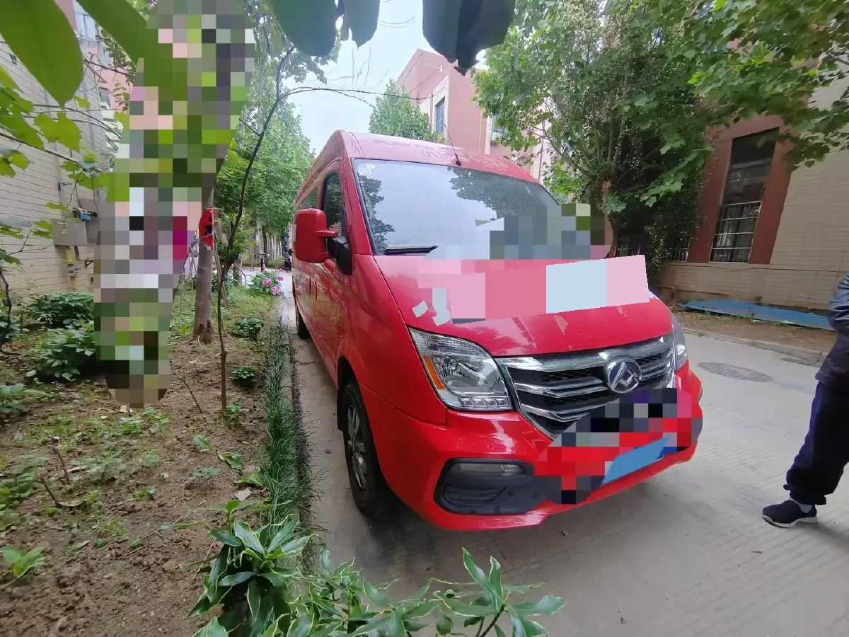 2019 MAXUS XinTu V80 2.0T 139HP L4 6MT,autocango,china used car exporter,china ev exporter,chinese used car exporter,chinese used ev exporter