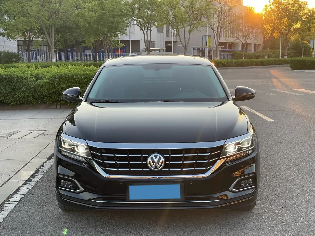 2019 Volvo V40 1.5T 152HP L4 6AT,autocango,china used car exporter,china ev exporter,chinese used car exporter,chinese used ev exporter