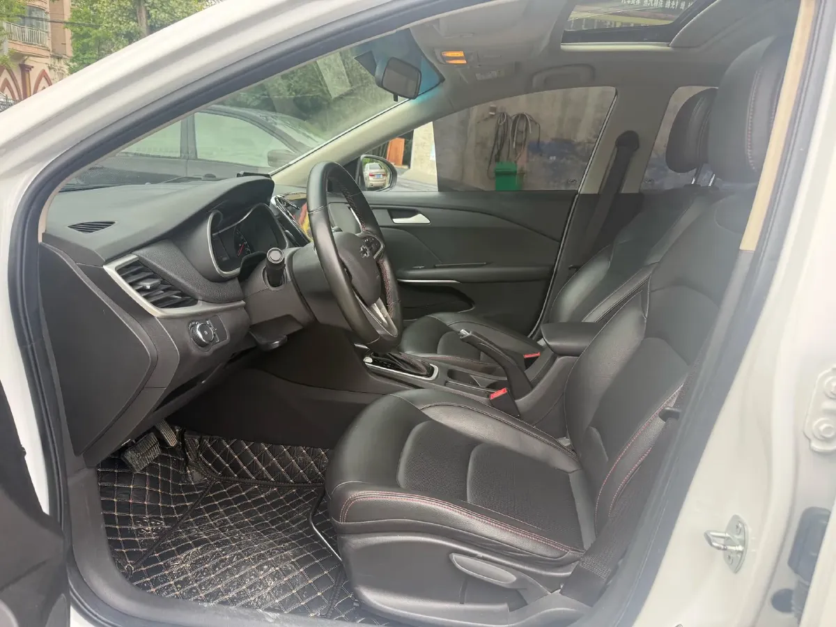 2020 Chevrolet Monza 1.0T 125HP L3 6DCT,autocango,china used car exporter,china ev exporter,chinese used car exporter,chinese used ev exporter