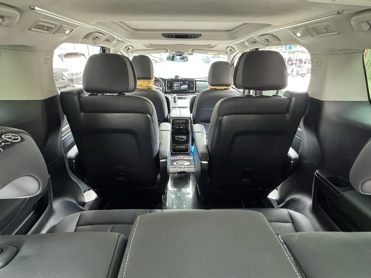 2021 GAC Trumpchi M8 2.0T 252HP L4 8AT,autocango,china used car exporter,china ev exporter,chinese used car exporter,chinese used ev exporter