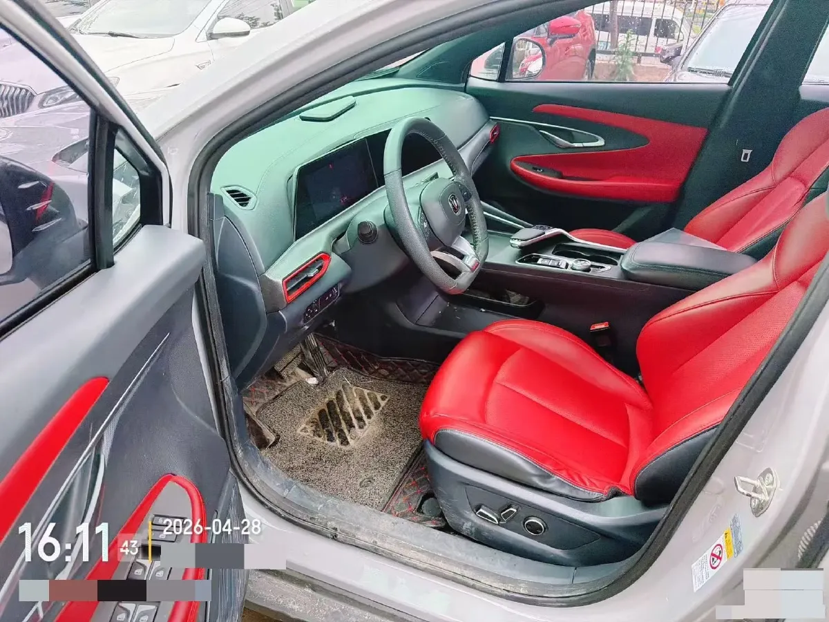 2020 ChangAn UNI-T 1.5T 180HP L4 7DCT,autocango,china used car exporter,china ev exporter,chinese used car exporter,chinese used ev exporter