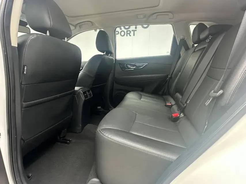 2022 Nissan X-Trail 2.0L 151HP L4 CVT,autocango,china used car exporter,china ev exporter,chinese used car exporter,chinese used ev exporter