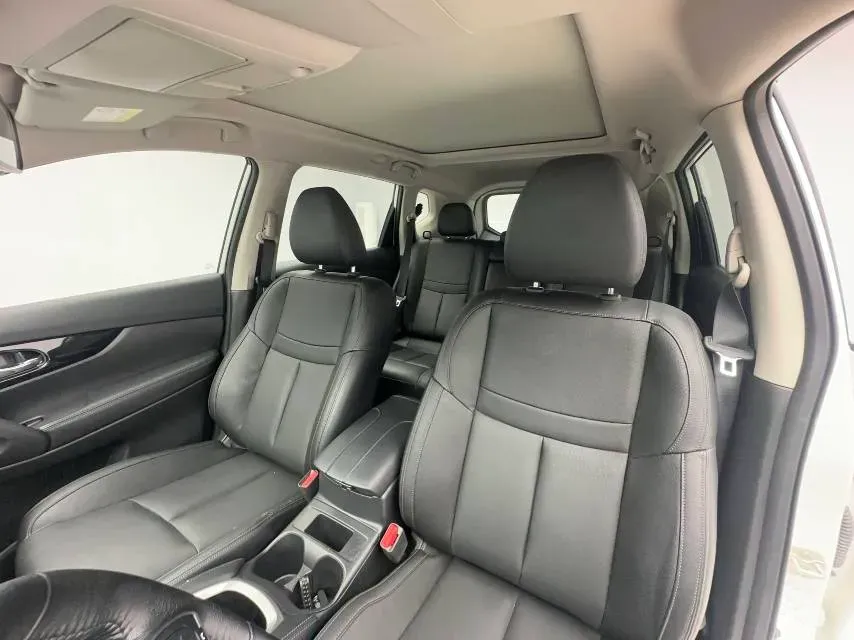 2022 Nissan X-Trail 2.0L 151HP L4 CVT,autocango,china used car exporter,china ev exporter,chinese used car exporter,chinese used ev exporter