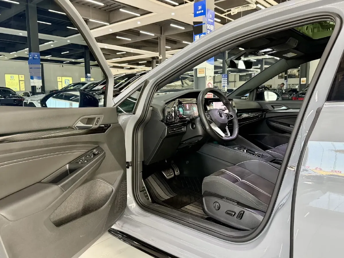 2023 Volkswagen Golf 1.4T 150HP L4 7DCT,autocango,china used car exporter,china ev exporter,chinese used car exporter,chinese used ev exporter