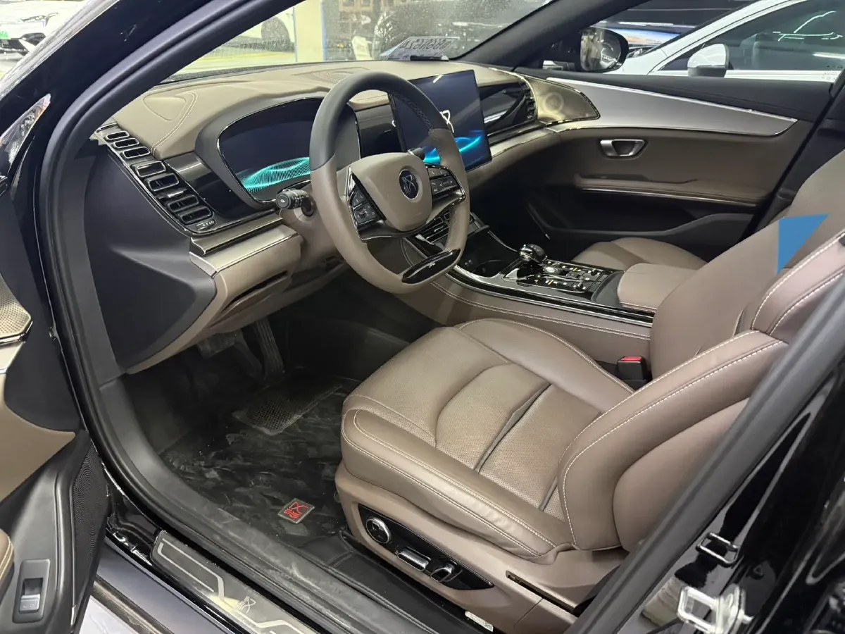 2020 WEY VV7 2.0T 227HP L4 7DCT PHEV,autocango,china used car exporter,china ev exporter,chinese used car exporter,chinese used ev exporter