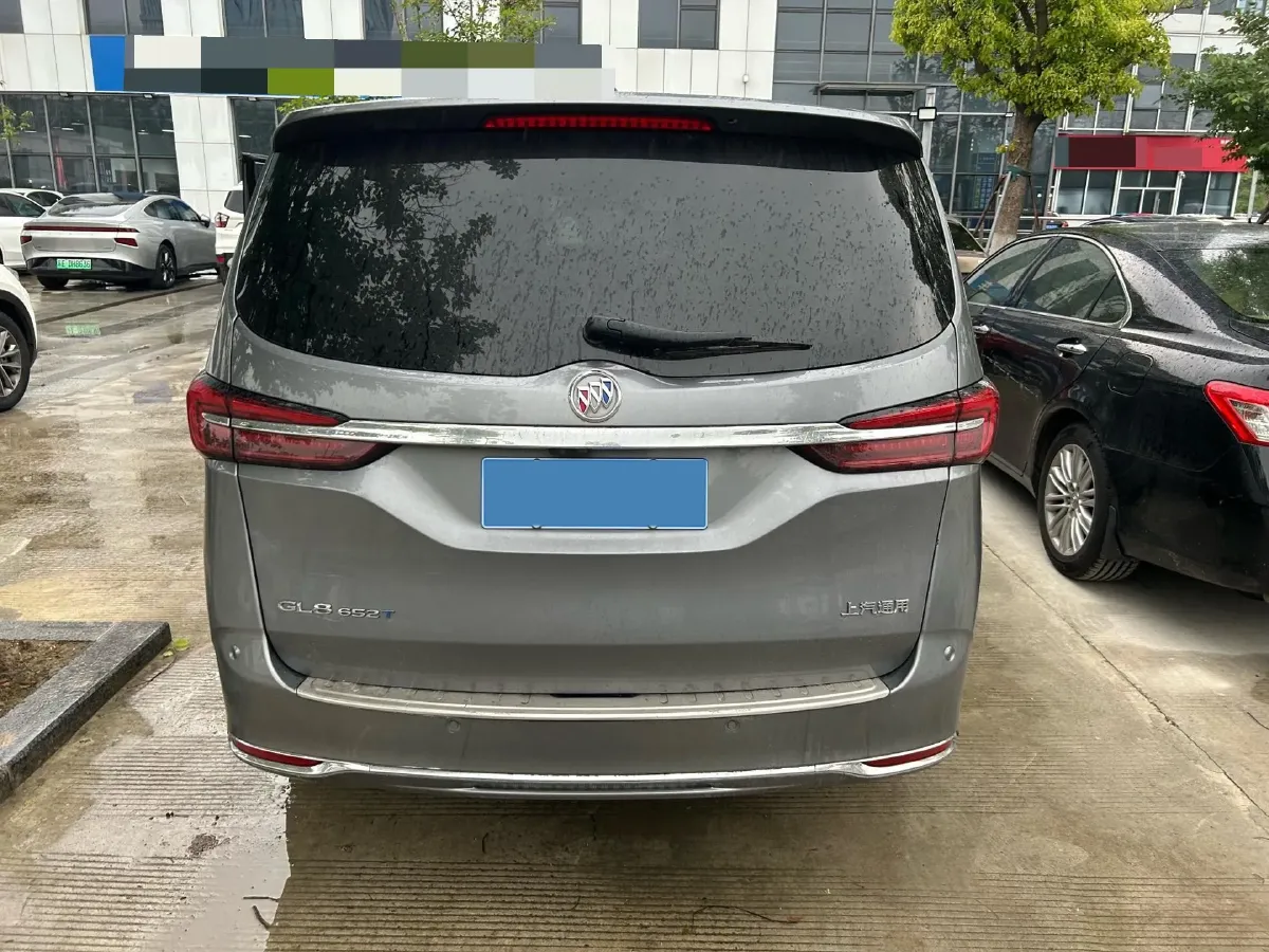 2022 Buick GL8 2.0T 237HP L4 9AT,autocango,china used car exporter,china ev exporter,chinese used car exporter,chinese used ev exporter