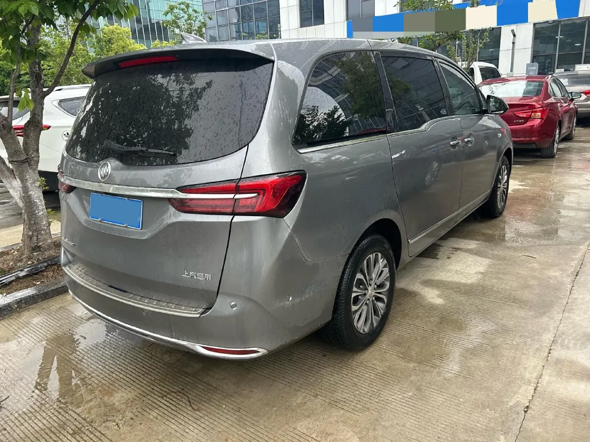 2022 Buick GL8 2.0T 237HP L4 9AT,autocango,china used car exporter,china ev exporter,chinese used car exporter,chinese used ev exporter
