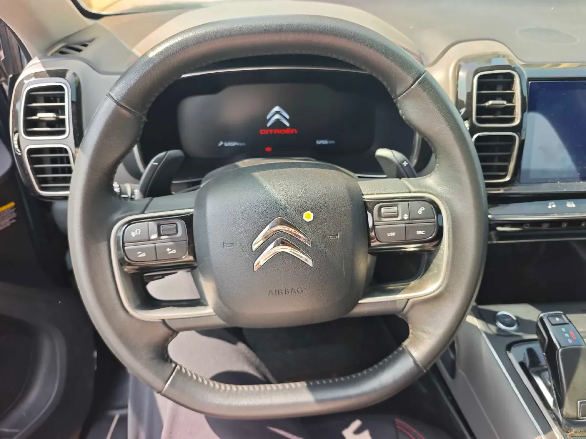 2019 Citroen C5 Aircross 1.6T 167HP L4 6AT,autocango,china used car exporter,china ev exporter,chinese used car exporter,chinese used ev exporter