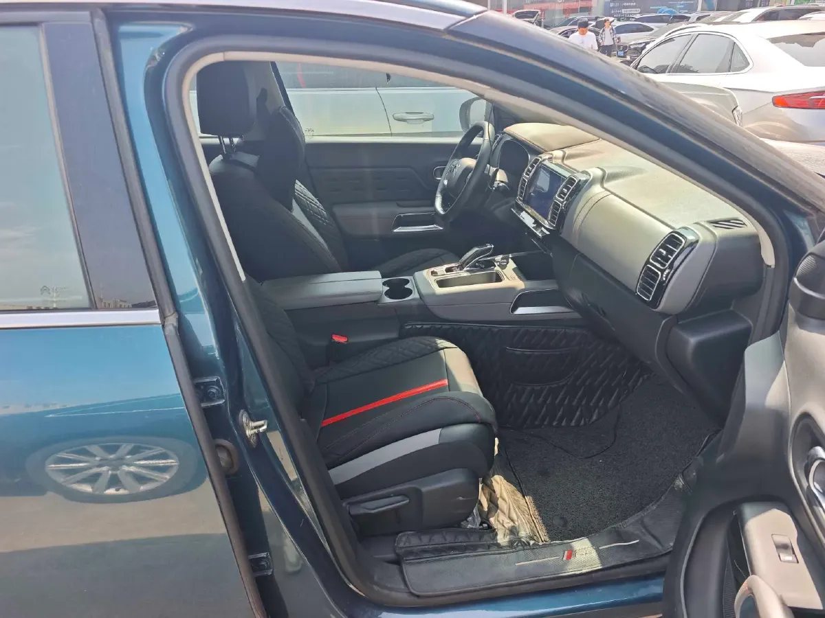 2019 Citroen C5 Aircross 1.6T 167HP L4 6AT,autocango,china used car exporter,china ev exporter,chinese used car exporter,chinese used ev exporter