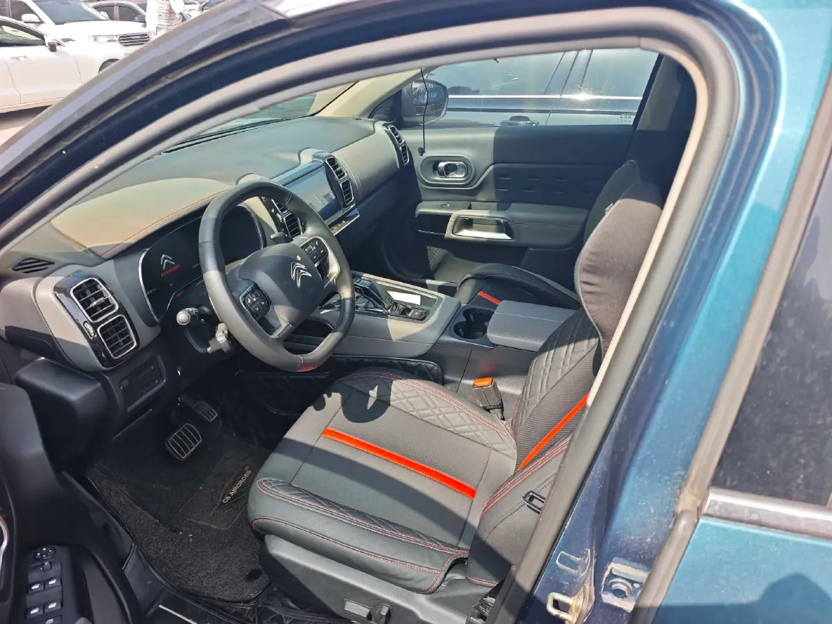 2019 Citroen C5 Aircross 1.6T 167HP L4 6AT,autocango,china used car exporter,china ev exporter,chinese used car exporter,chinese used ev exporter
