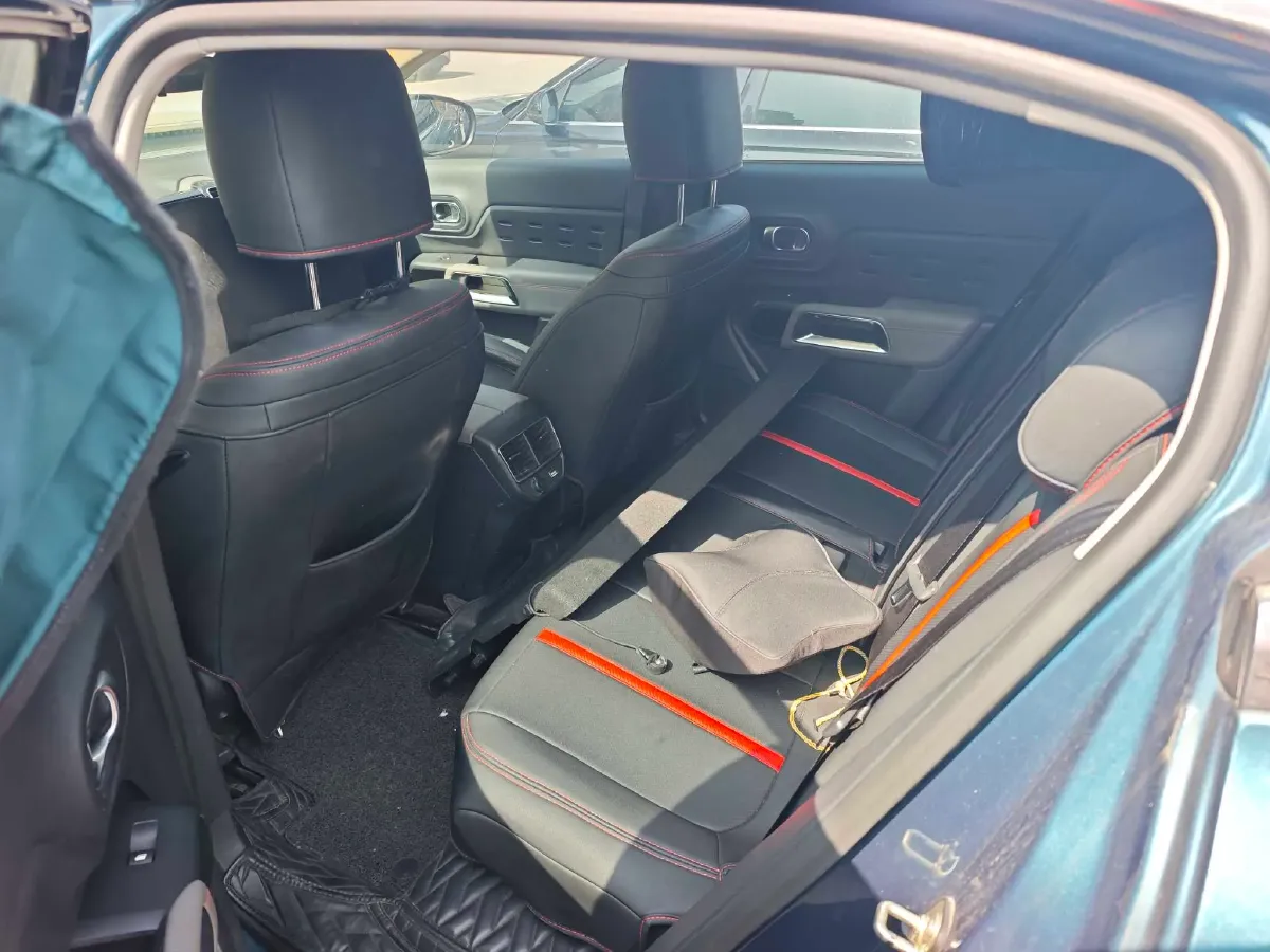 2019 Citroen C5 Aircross 1.6T 167HP L4 6AT,autocango,china used car exporter,china ev exporter,chinese used car exporter,chinese used ev exporter