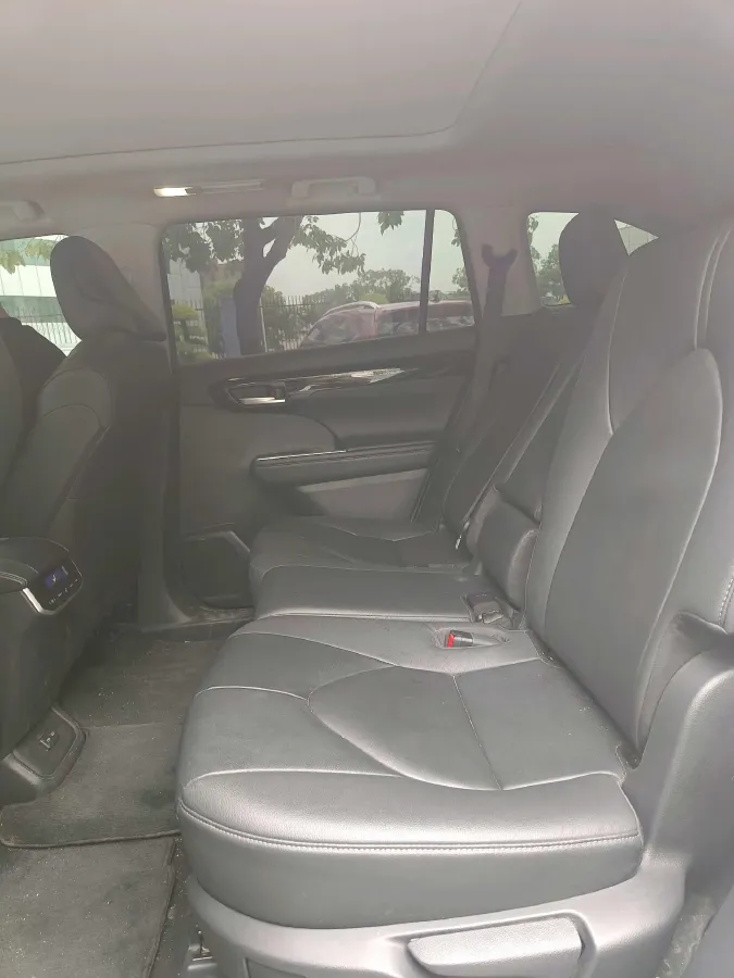 2022 Toyota Highlander 2.5L 192HP L4 E-CVT Hybrid,autocango,china used car exporter,china ev exporter,chinese used car exporter,chinese used ev exporter