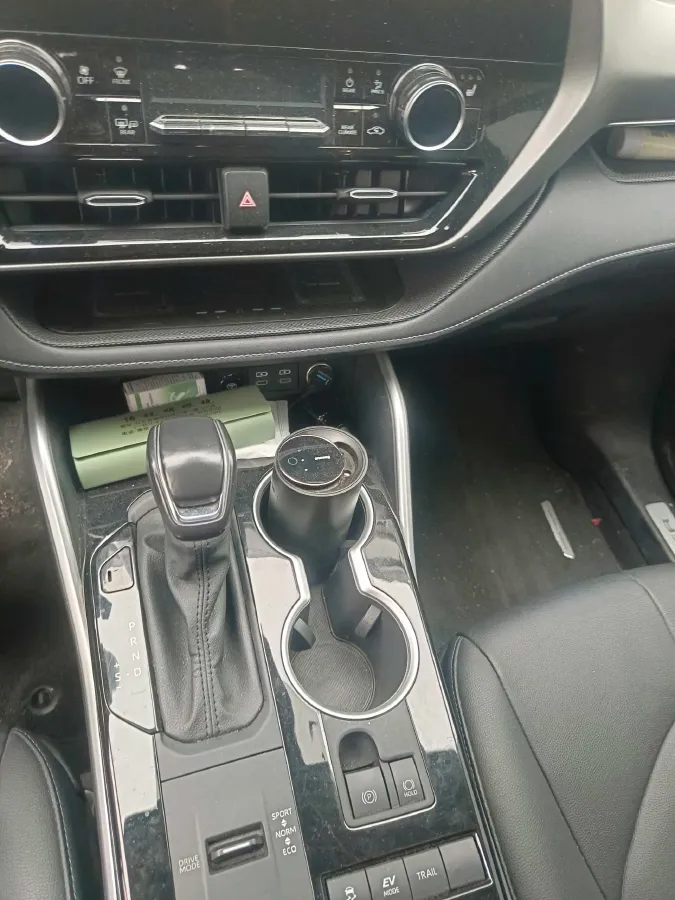 2022 Toyota Highlander 2.5L 192HP L4 E-CVT Hybrid,autocango,china used car exporter,china ev exporter,chinese used car exporter,chinese used ev exporter