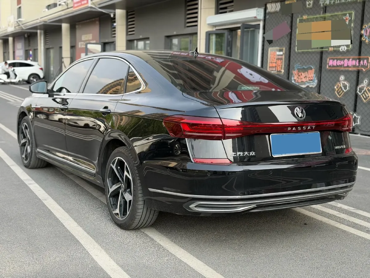 2025 Volkswagen Passat 2.0T 220HP L4 7DCT,autocango,china used car exporter,china ev exporter,chinese used car exporter,chinese used ev exporter