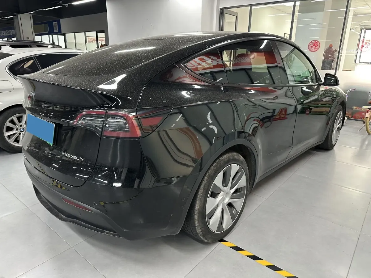 2022 Tesla Model Y BEV 60KWH,autocango,china used car exporter,china ev exporter,chinese used car exporter,chinese used ev exporter