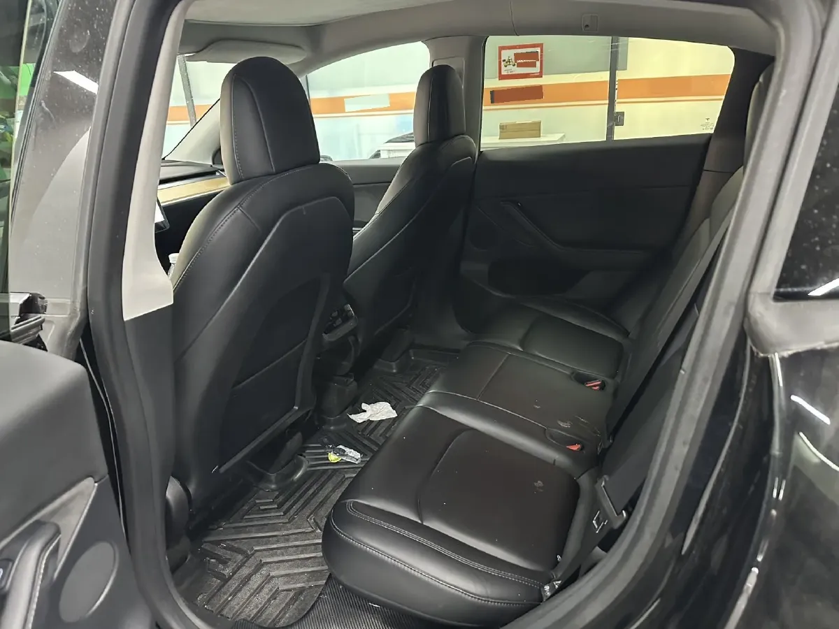 2022 Tesla Model Y BEV 60KWH,autocango,china used car exporter,china ev exporter,chinese used car exporter,chinese used ev exporter