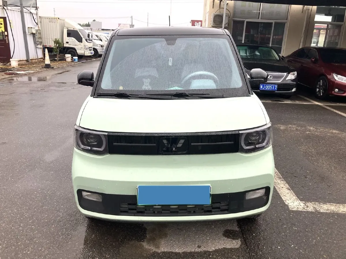 2022 WuLing HongGuang MINI EV BEV 9KWH,autocango,china used car exporter,china ev exporter,chinese used car exporter,chinese used ev exporter
