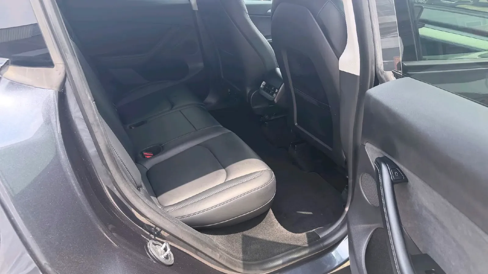 2024 Iveco OuSheng BEV 77.28KWH,autocango,china used car exporter,china ev exporter,chinese used car exporter,chinese used ev exporter