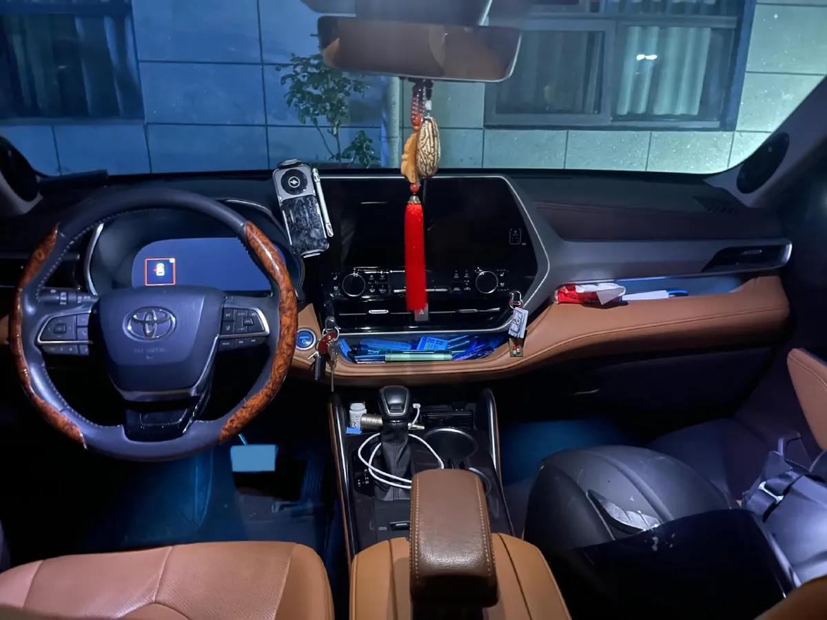 2022 Toyota Highlander 2.5L 192HP L4 E-CVT Hybrid,autocango,china used car exporter,china ev exporter,chinese used car exporter,chinese used ev exporter