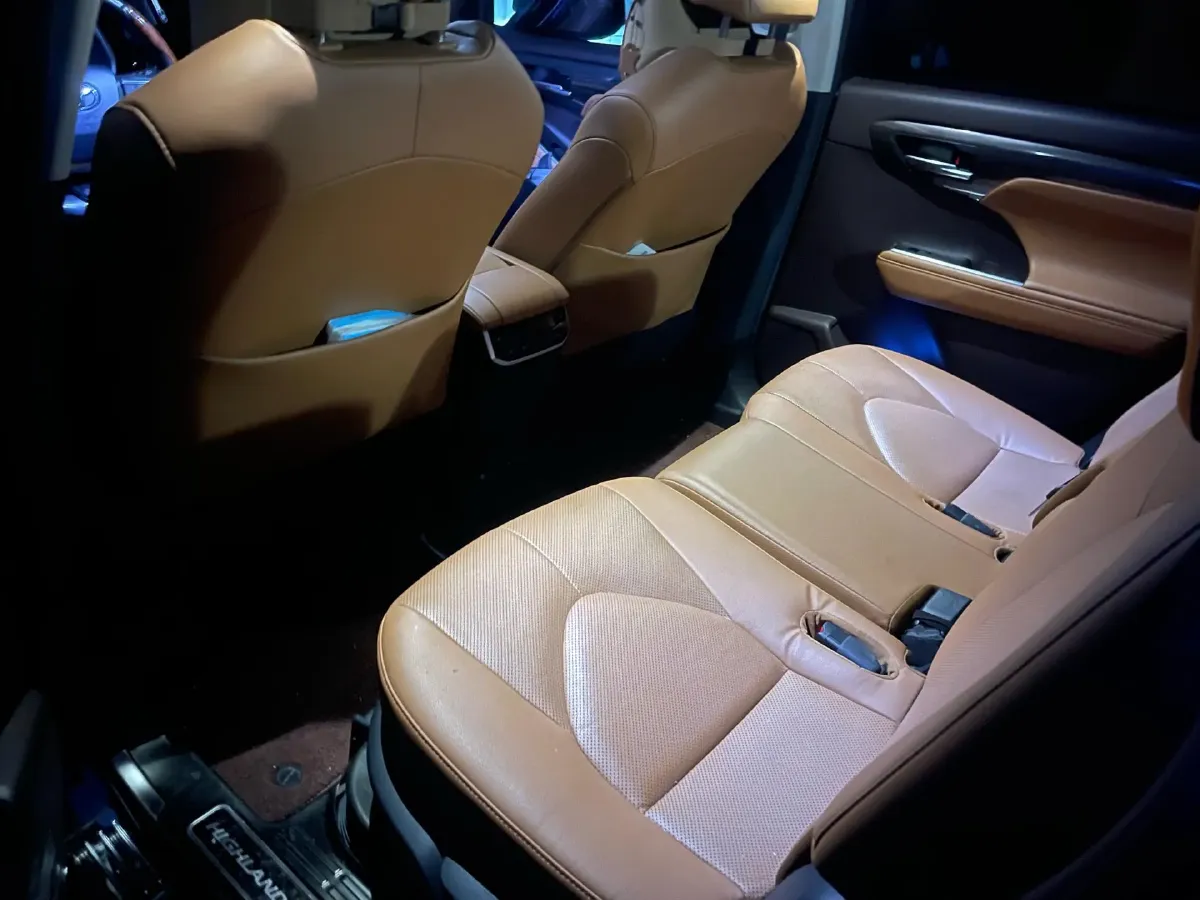 2022 Toyota Highlander 2.5L 192HP L4 E-CVT Hybrid,autocango,china used car exporter,china ev exporter,chinese used car exporter,chinese used ev exporter