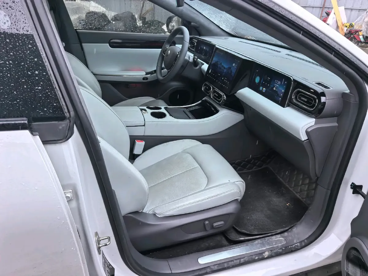 2022 Leapmotor C01 BEV 78.54KWH,autocango,china used car exporter,china ev exporter,chinese used car exporter,chinese used ev exporter