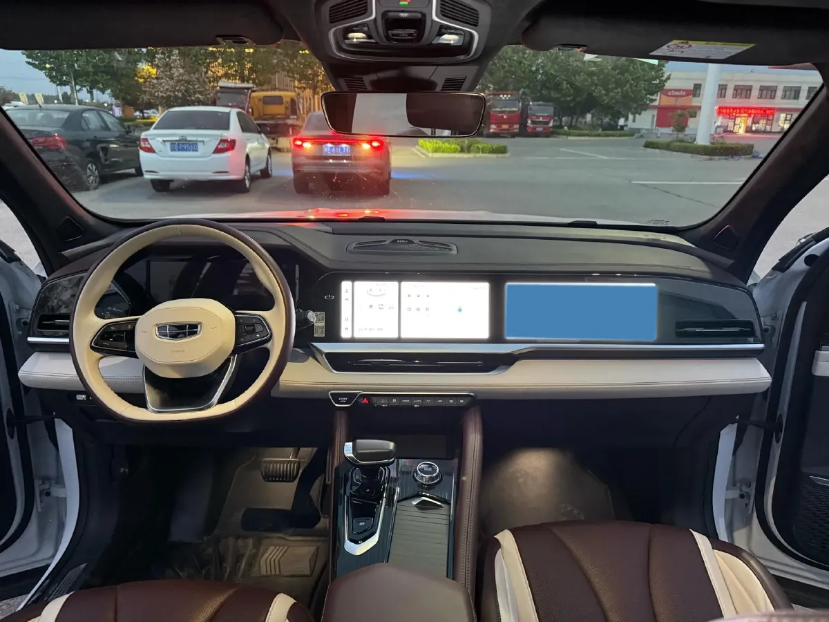 2021 Geely Monjaro 2.0T 218HP L4 7DCT,autocango,china used car exporter,china ev exporter,chinese used car exporter,chinese used ev exporter