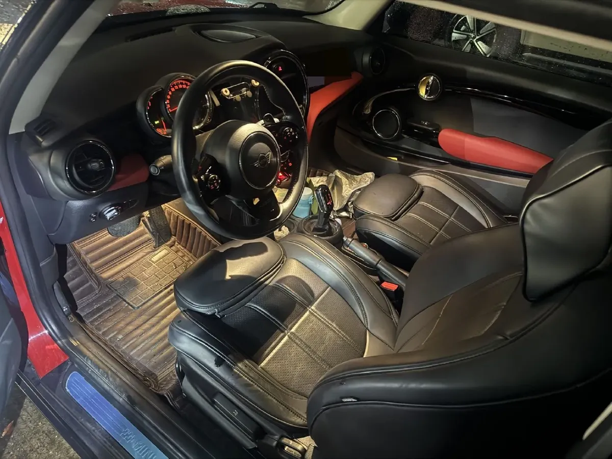 2020 MINI MINI 2.0T 192HP L4 7DCT,autocango,china used car exporter,china ev exporter,chinese used car exporter,chinese used ev exporter