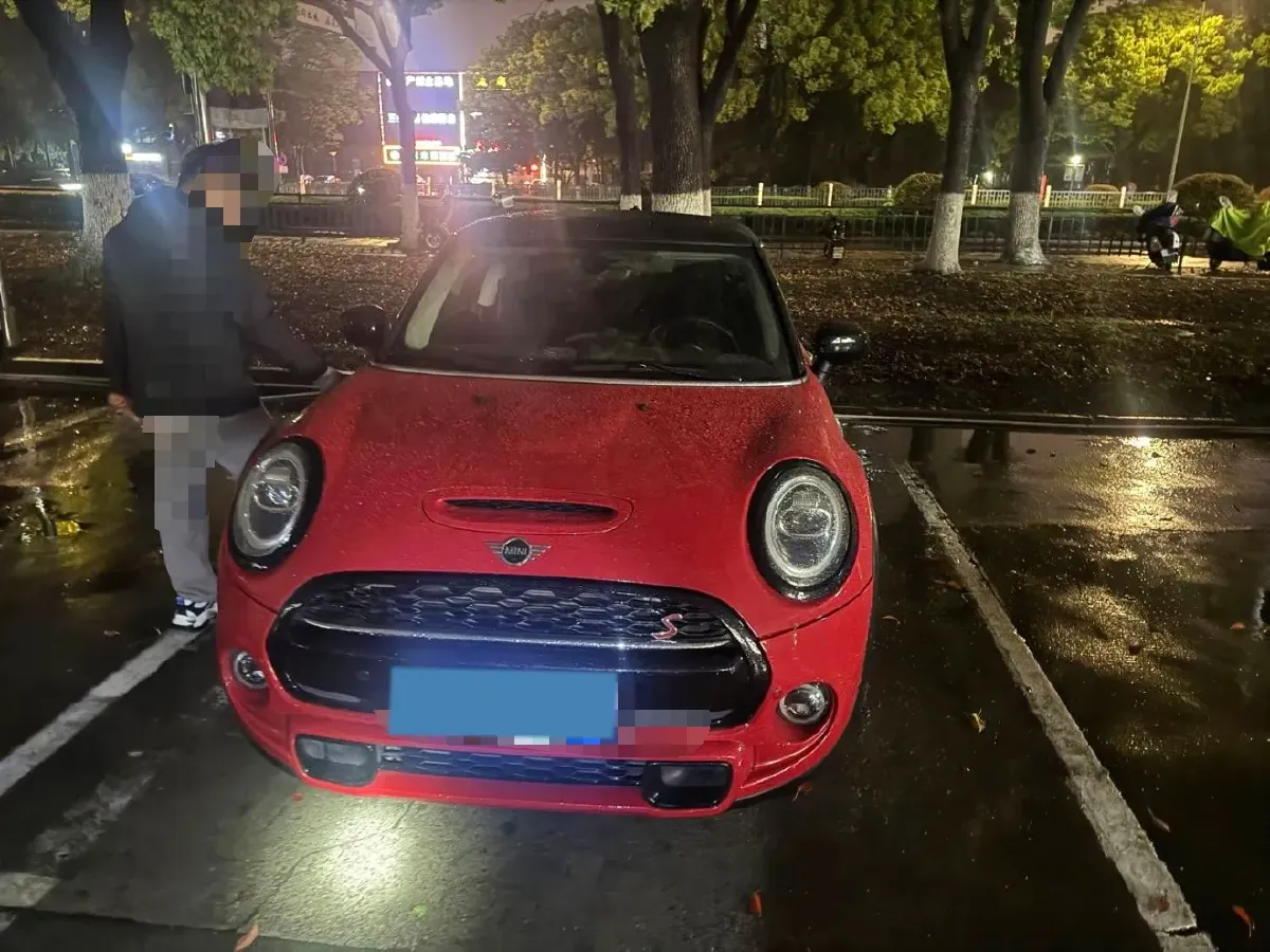 2020 MINI MINI 2.0T 192HP L4 7DCT,autocango,china used car exporter,china ev exporter,chinese used car exporter,chinese used ev exporter