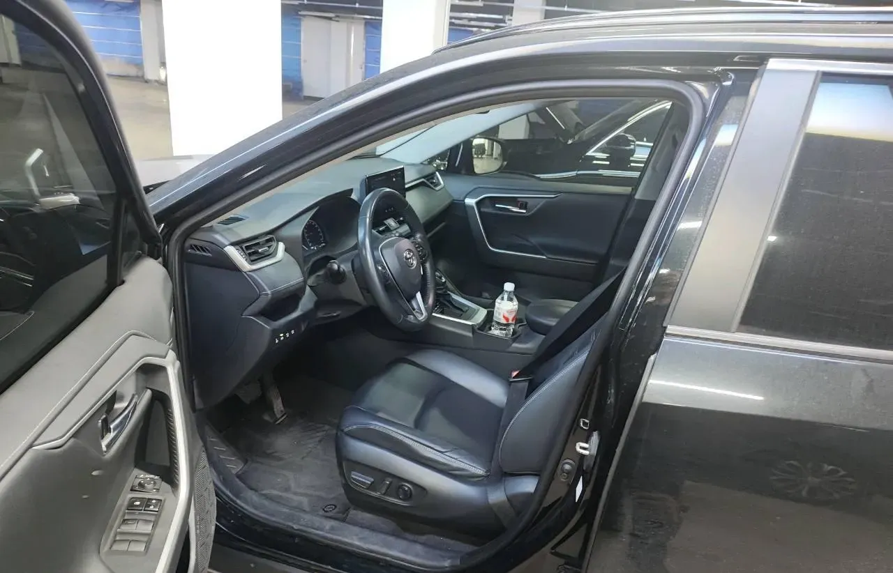 2023 Toyota RAV4 2.0L 171HP L4 CVT,autocango,china used car exporter,china ev exporter,chinese used car exporter,chinese used ev exporter