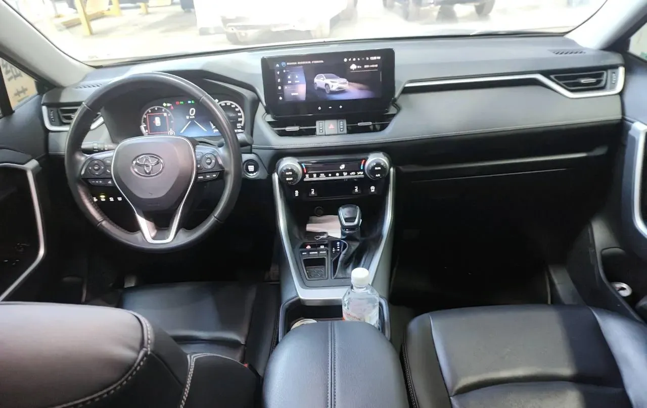 2023 Toyota RAV4 2.0L 171HP L4 CVT,autocango,china used car exporter,china ev exporter,chinese used car exporter,chinese used ev exporter