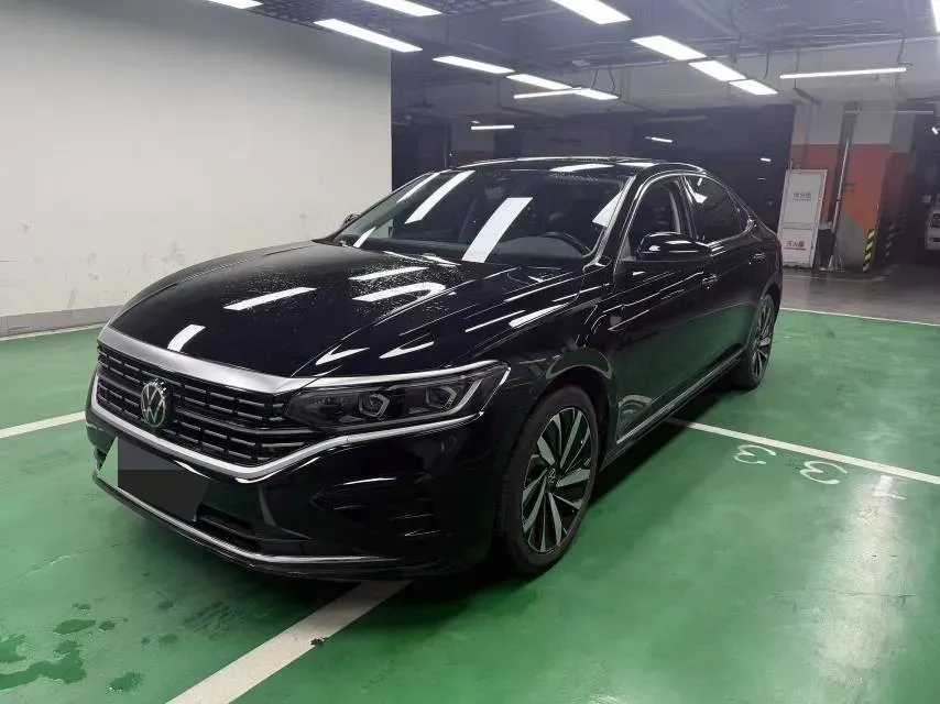2023 Volkswagen Passat 2.0T 186HP L4 7DCT,autocango,china used car exporter,china ev exporter,chinese used car exporter,chinese used ev exporter