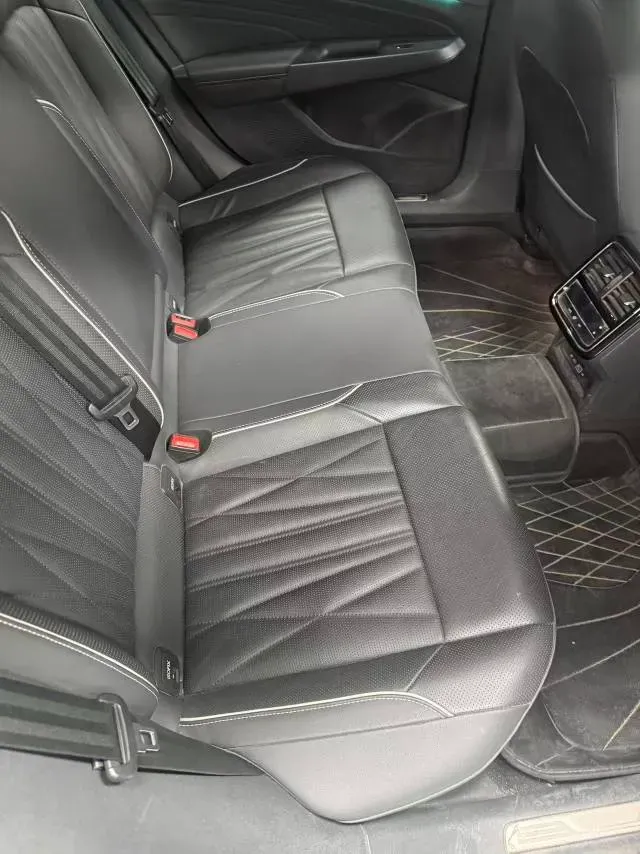 2023 Volkswagen Passat 2.0T 186HP L4 7DCT,autocango,china used car exporter,china ev exporter,chinese used car exporter,chinese used ev exporter