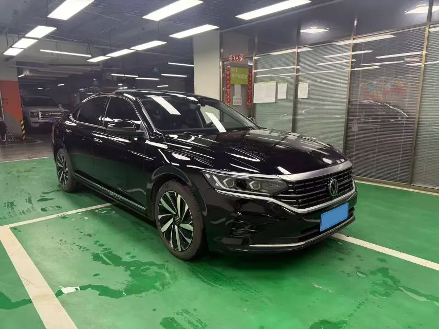 2023 Volkswagen Passat 2.0T 186HP L4 7DCT,autocango,china used car exporter,china ev exporter,chinese used car exporter,chinese used ev exporter