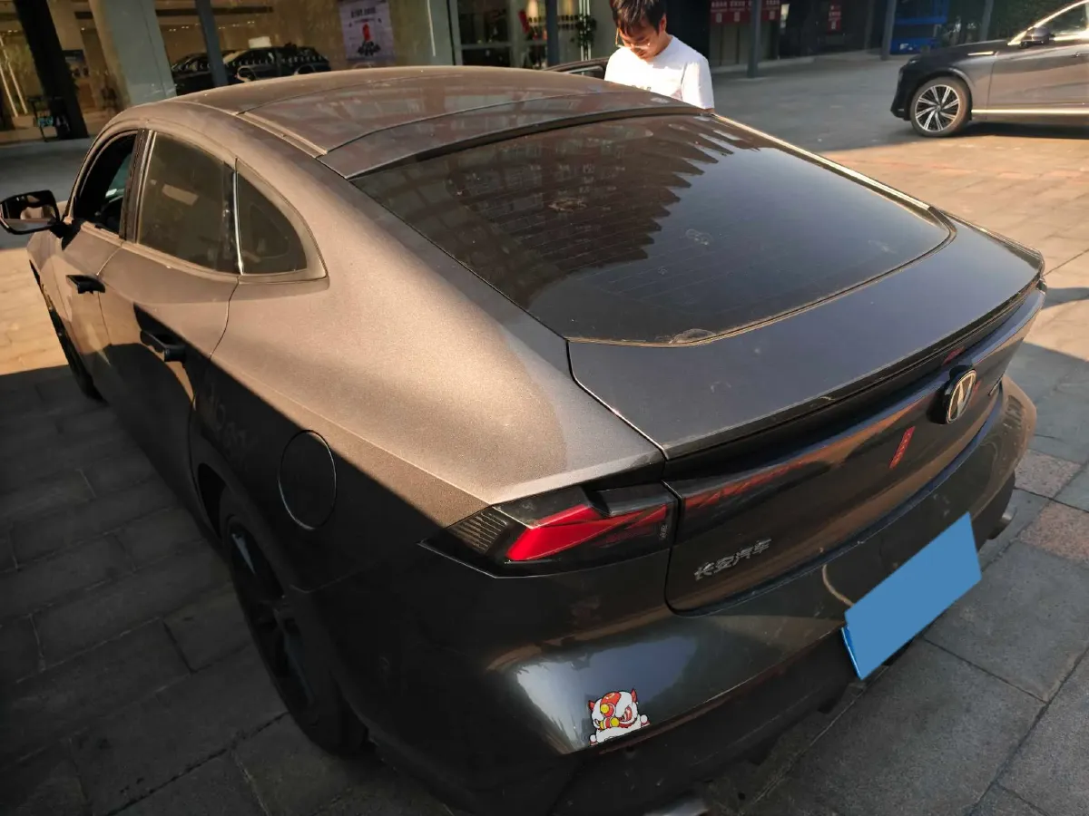 2023 ChangAn UNI-V 1.5T 188HP L4 7DCT,autocango,china used car exporter,china ev exporter,chinese used car exporter,chinese used ev exporter