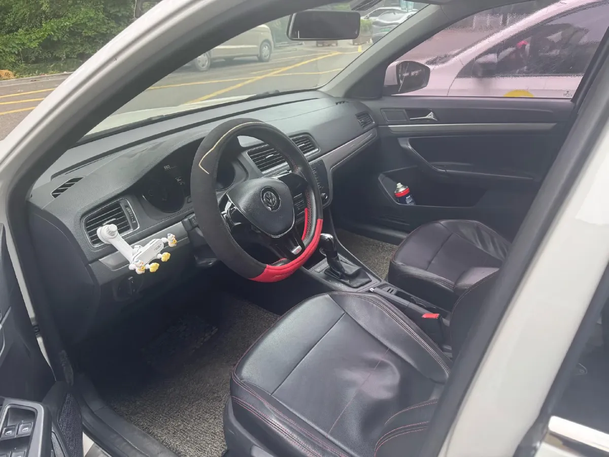 2017 Volkswagen Lavida 1.6L 110HP L4 6AT,autocango,china used car exporter,china ev exporter,chinese used car exporter,chinese used ev exporter