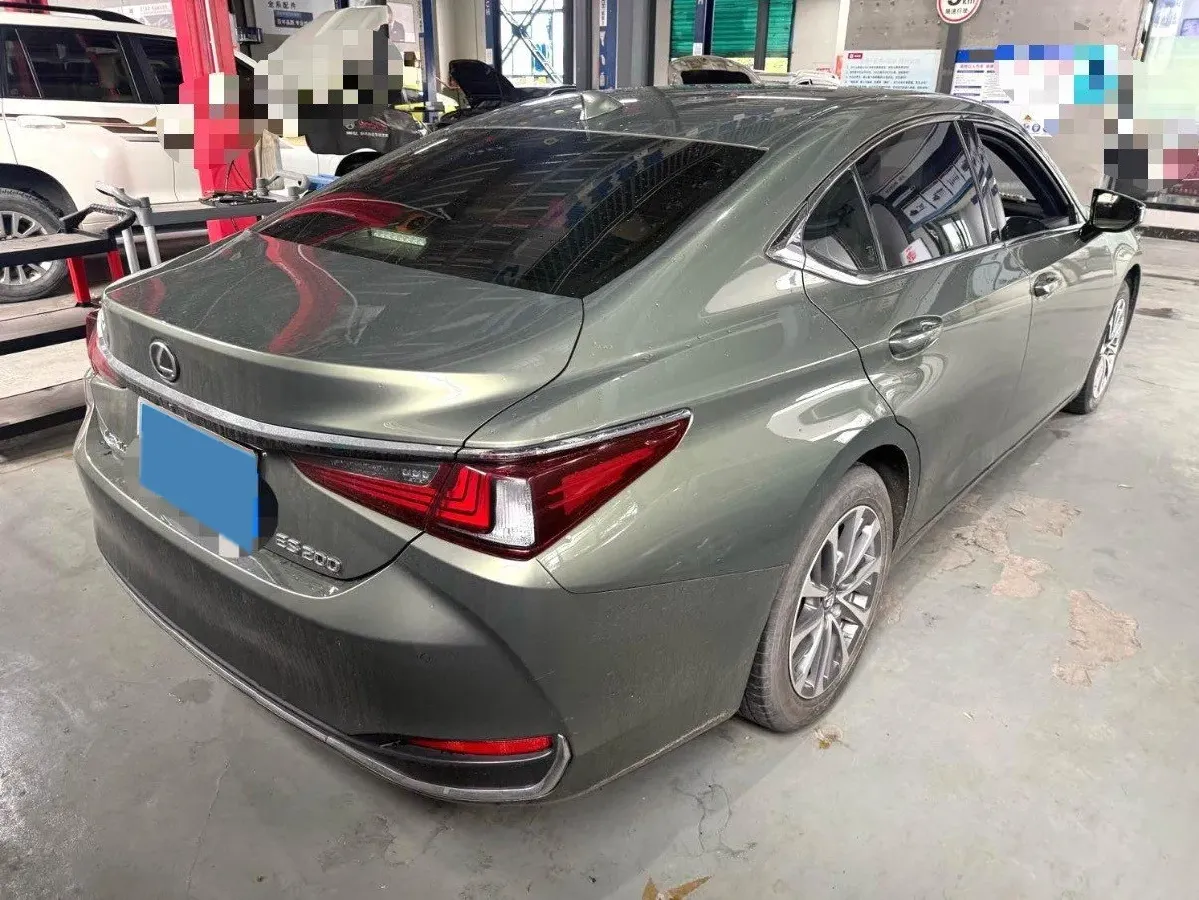 2022 Lexus ES 2.0L 173HP L4 CVT,autocango,china used car exporter,china ev exporter,chinese used car exporter,chinese used ev exporter