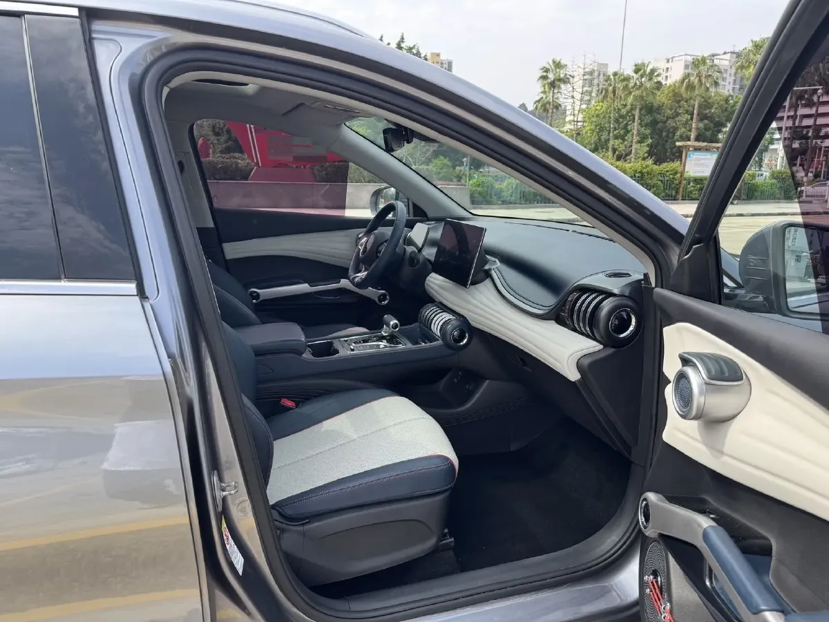 2022 Foton Grand General G7 2.0T 238HP L4 8AT,autocango,china used car exporter,china ev exporter,chinese used car exporter,chinese used ev exporter