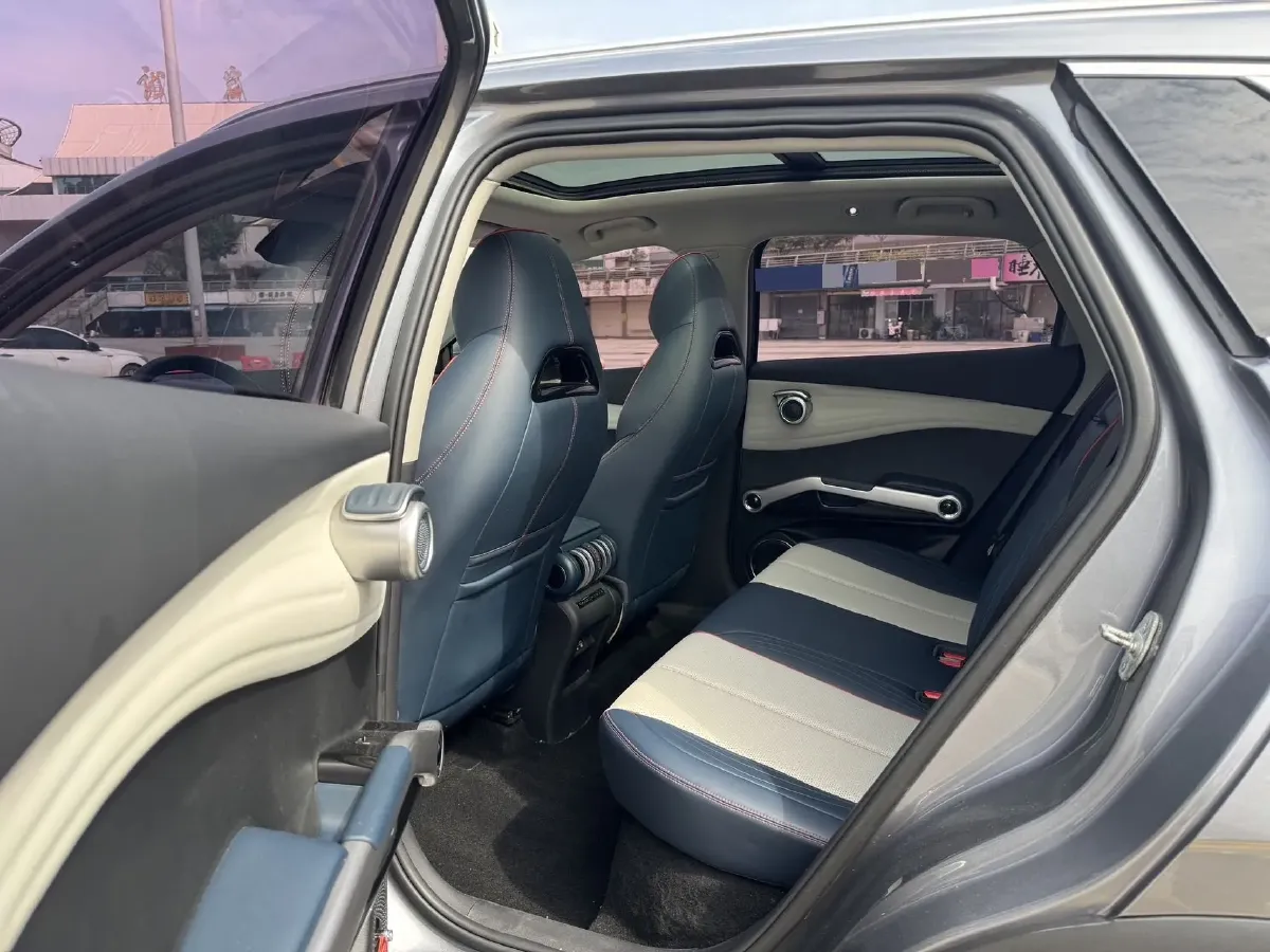 2022 Foton Grand General G7 2.0T 238HP L4 8AT,autocango,china used car exporter,china ev exporter,chinese used car exporter,chinese used ev exporter