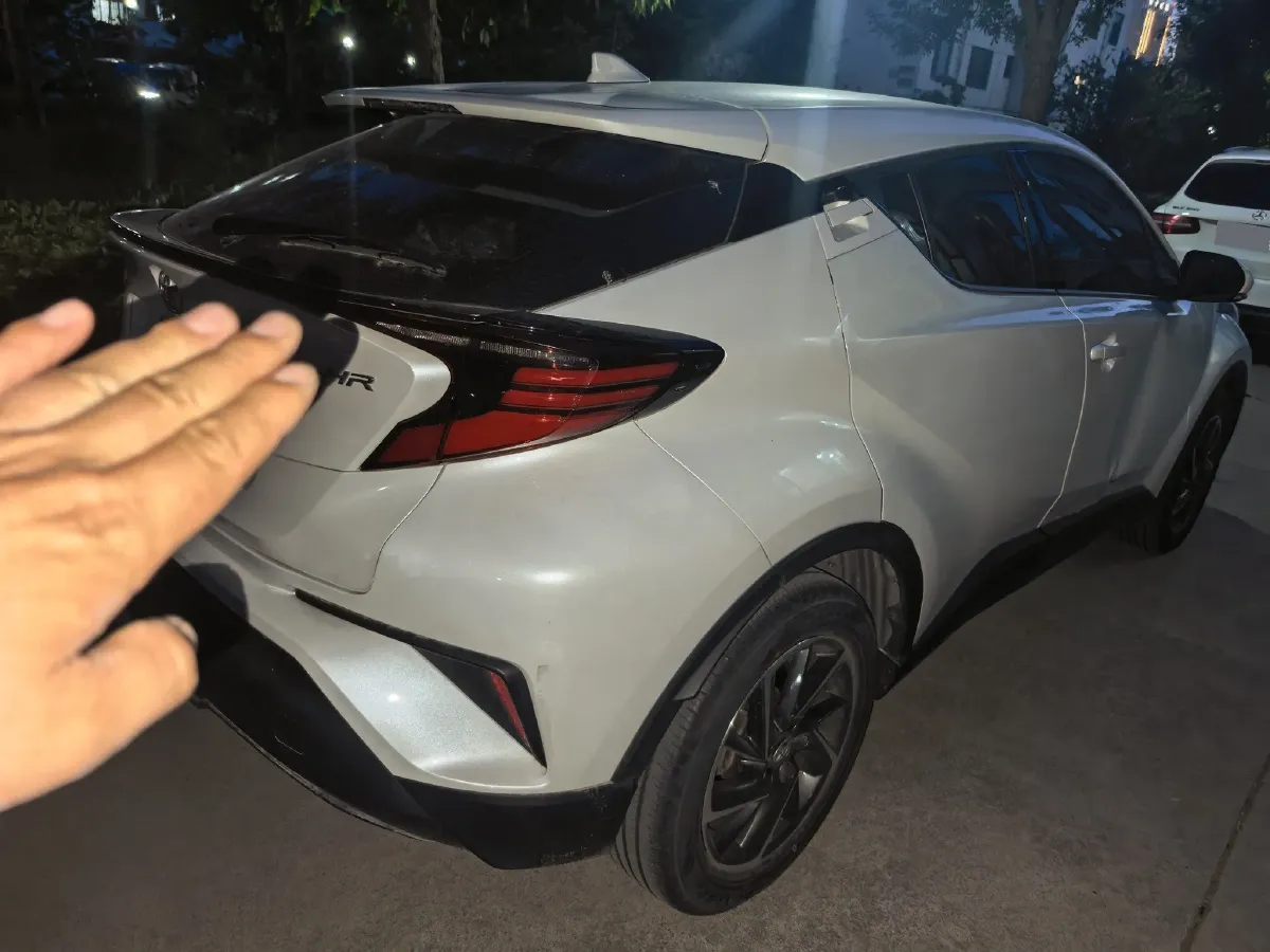 2021 Toyota C-HR 2.0L 171HP L4 CVT,autocango,china used car exporter,china ev exporter,chinese used car exporter,chinese used ev exporter