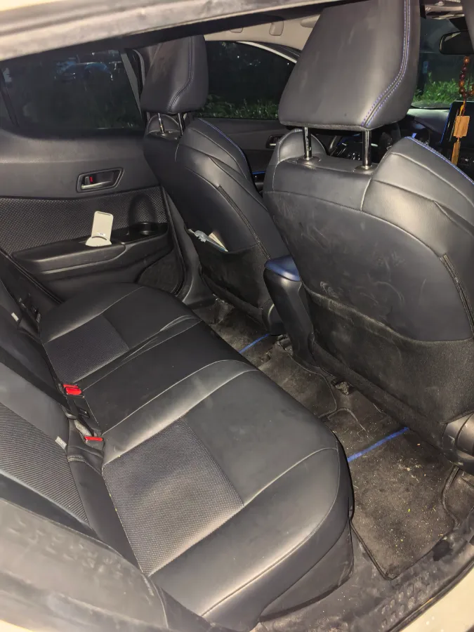 2021 Toyota C-HR 2.0L 171HP L4 CVT,autocango,china used car exporter,china ev exporter,chinese used car exporter,chinese used ev exporter