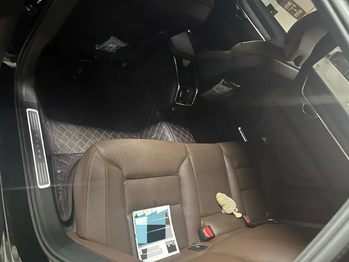 2021 Volvo S90 2.0T 250HP L4 8AT,autocango,china used car exporter,china ev exporter,chinese used car exporter,chinese used ev exporter