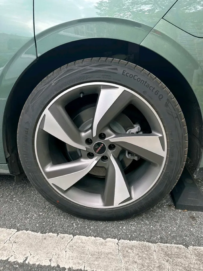 2024 Jaguar E-PACE 1.5T 200HP L3 8AT,autocango,china used car exporter,china ev exporter,chinese used car exporter,chinese used ev exporter