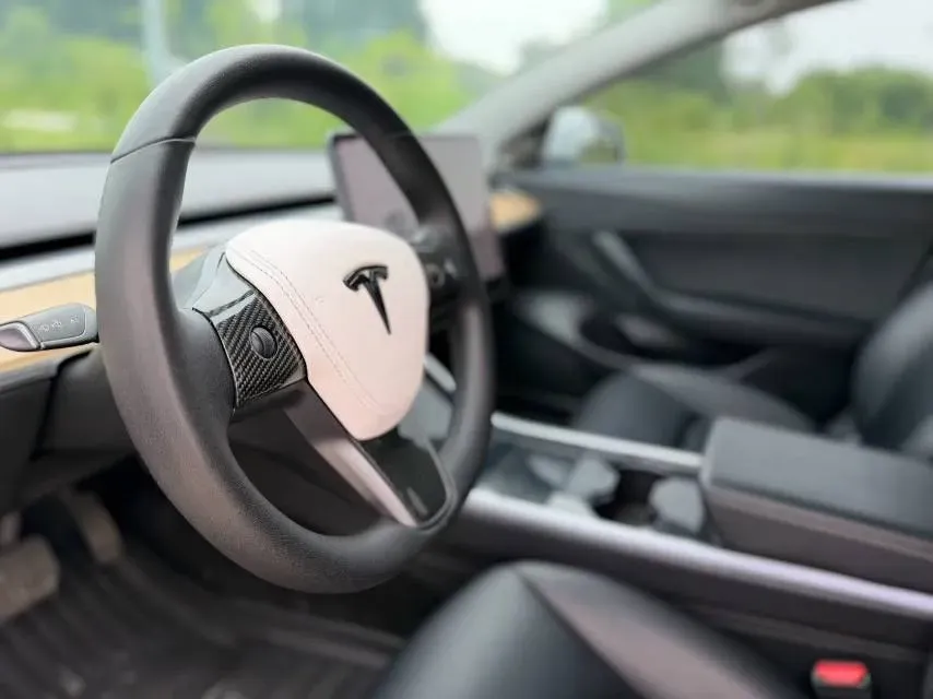 2020 Tesla Model 3 BEV 52KWH,autocango,china used car exporter,china ev exporter,chinese used car exporter,chinese used ev exporter