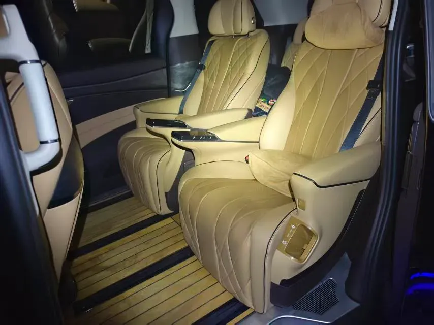 2024 Denza D9 1.5T 139HP L4 E-CVT PHEV 40KWH,autocango,china used car exporter,china ev exporter,chinese used car exporter,chinese used ev exporter