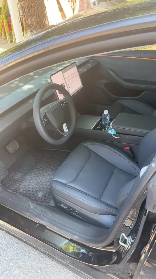 2025 Tesla Model 3 BEV,autocango,china used car exporter,china ev exporter,chinese used car exporter,chinese used ev exporter