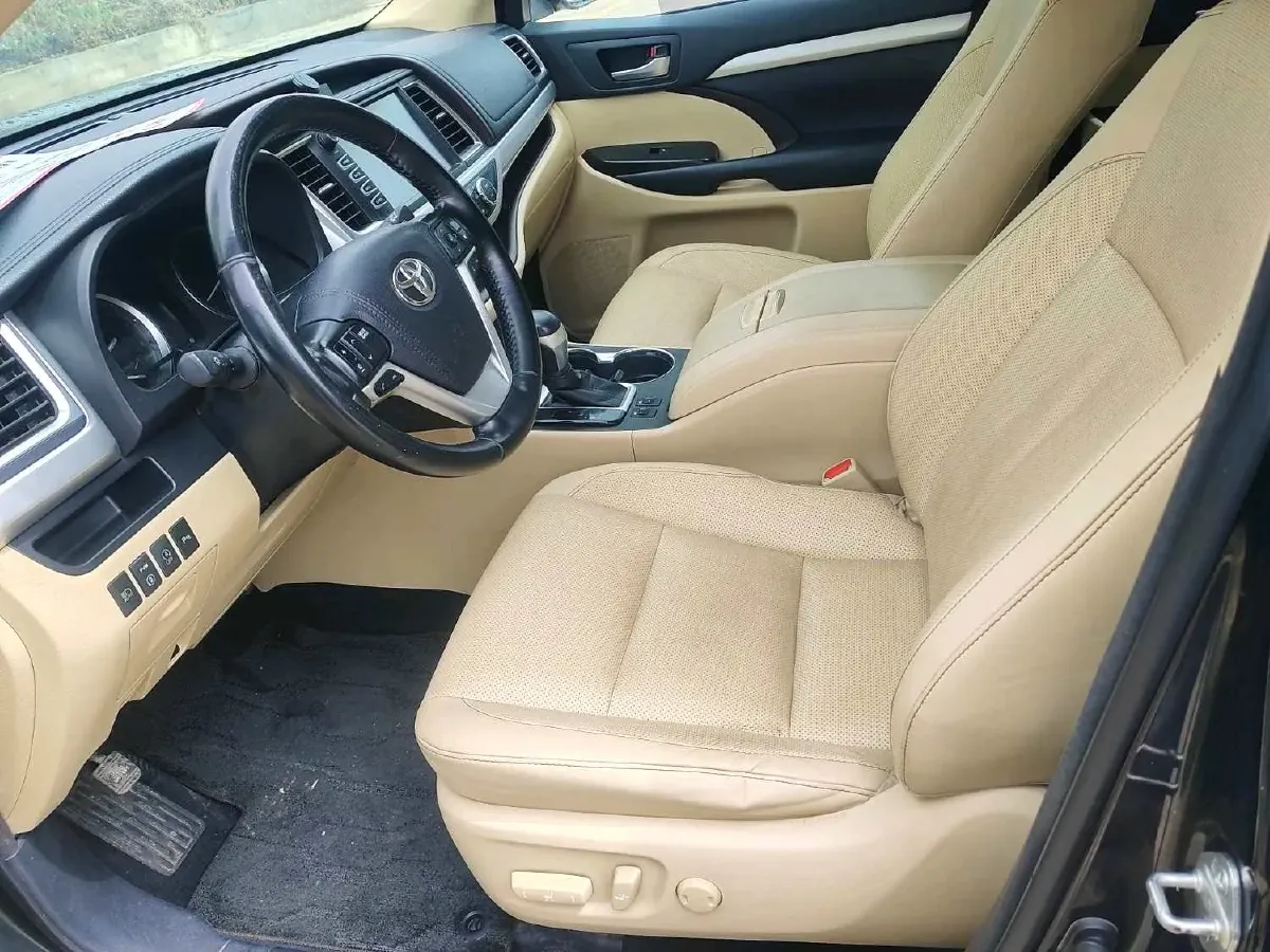 2018 Toyota Highlander 2.0T 220HP L4 6AT,autocango,china used car exporter,china ev exporter,chinese used car exporter,chinese used ev exporter